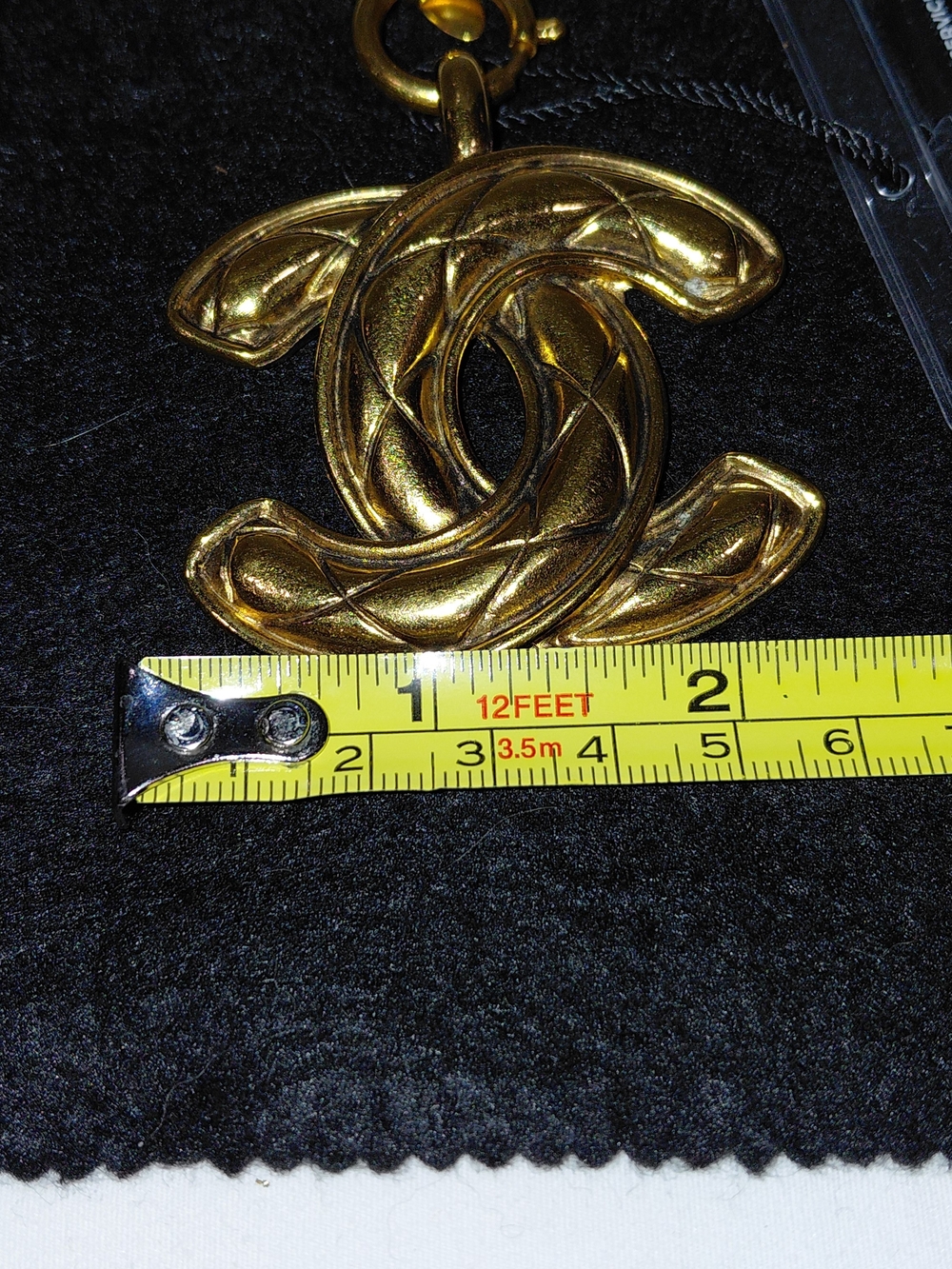 Classic Gold Plated Chanel Interlocking CC Matelasse Quilted Pendant Neclace!๐ - Picture 12 of 14